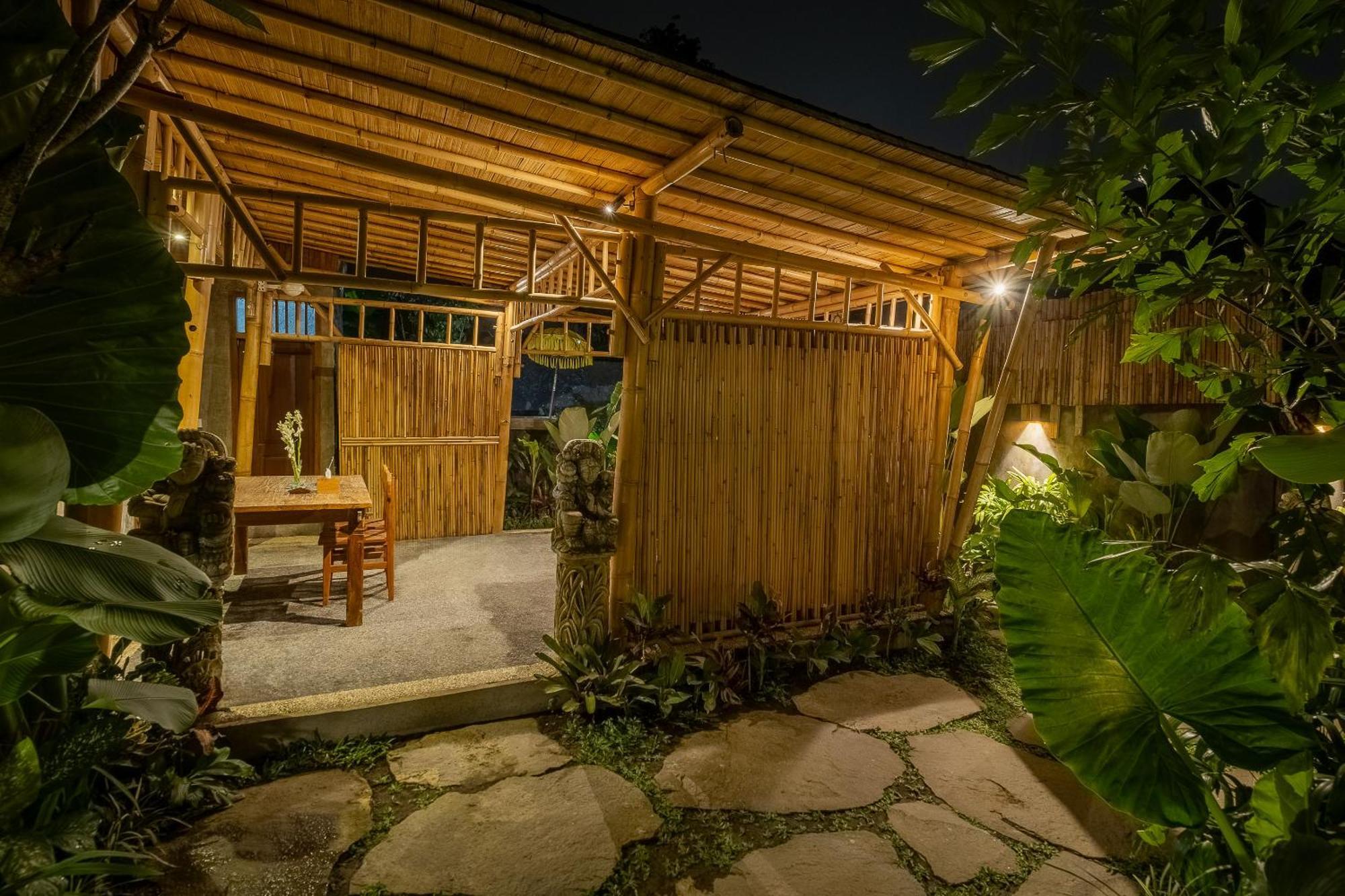 The Ulon Ubud Villa מראה חיצוני תמונה