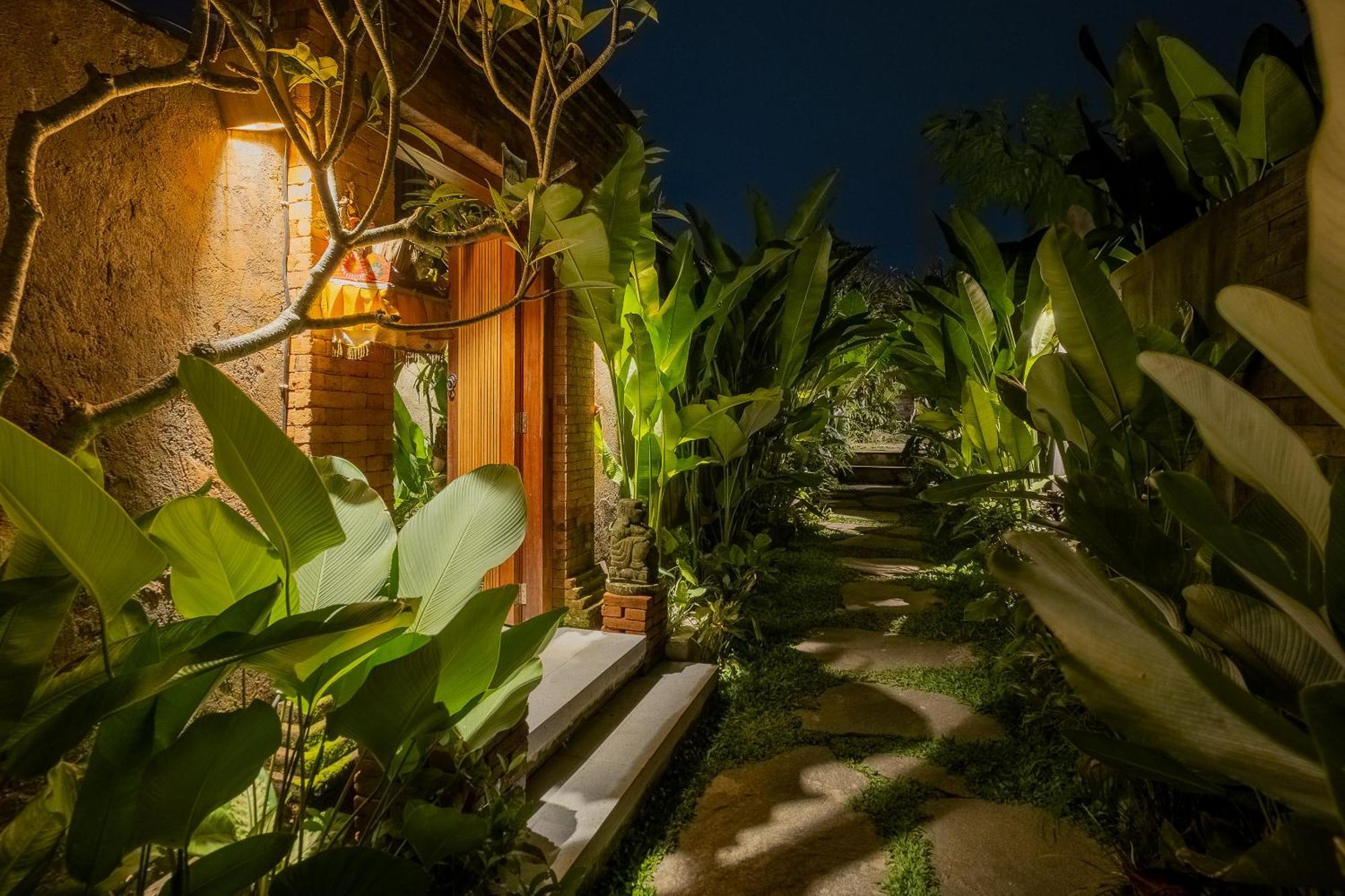 The Ulon Ubud Villa מראה חיצוני תמונה
